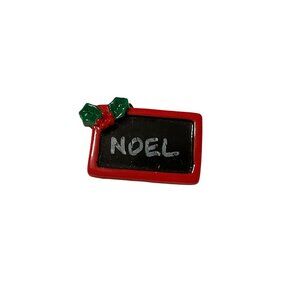 Vintage Festive Noel Christmas Button Cover With Holly Decoration